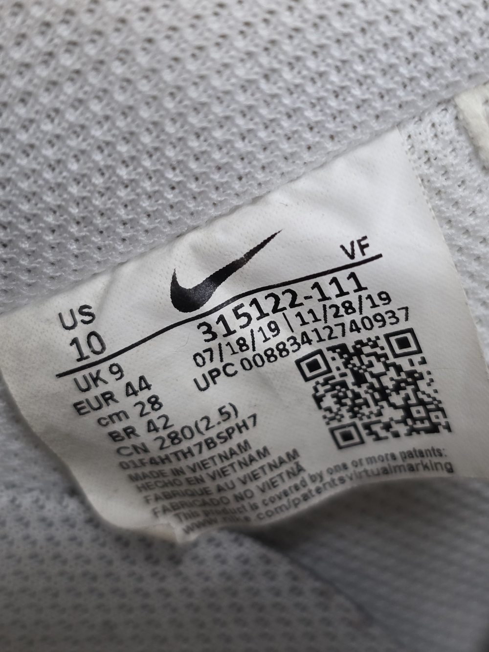 Mens Nike Air Force 1 '07 Low Top White Sneakers - Picture 8 of 9